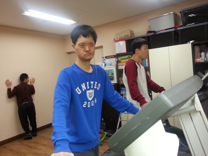fac9293bd5b054170d0157aeccf403fd_1426657928_71.jpg